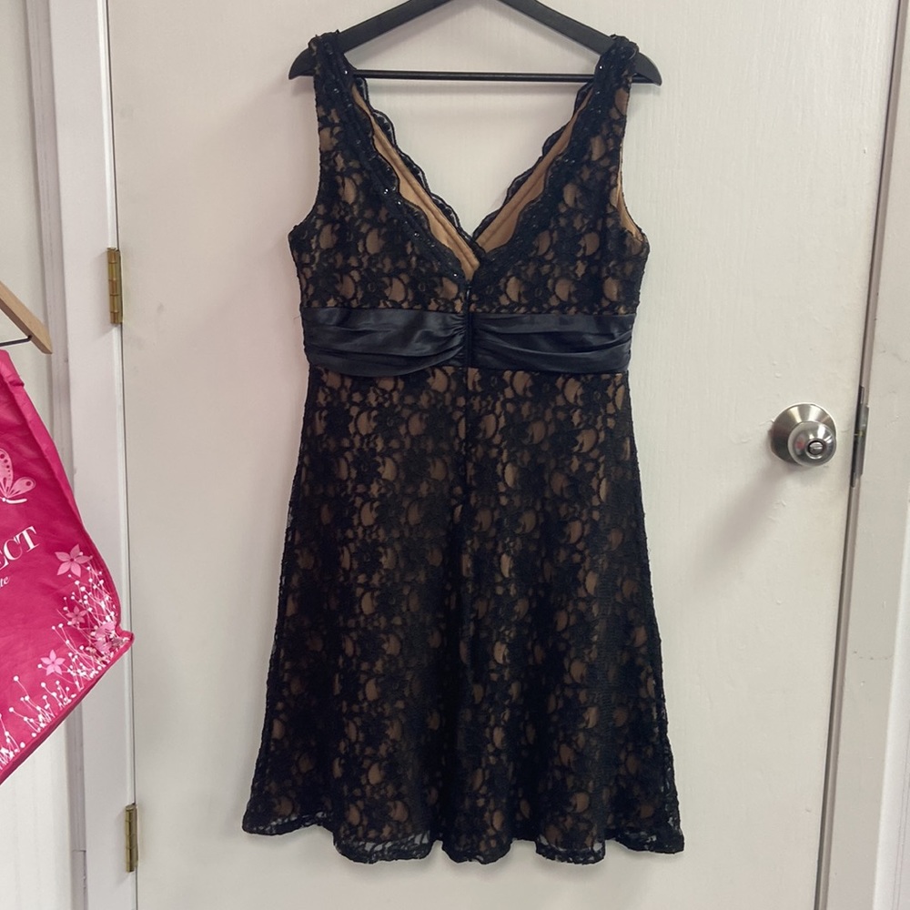 S.L. Fashions Black Lace Sleeveless Mini Dress - Picture 2 of 4